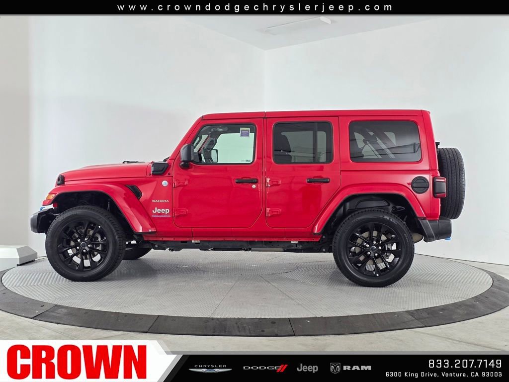 Used 2024 Jeep Wrangler Unlimited Sahara image 4