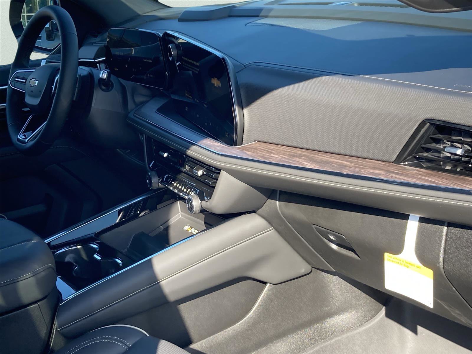 New 2026 Chevrolet Suburban Premier image 29