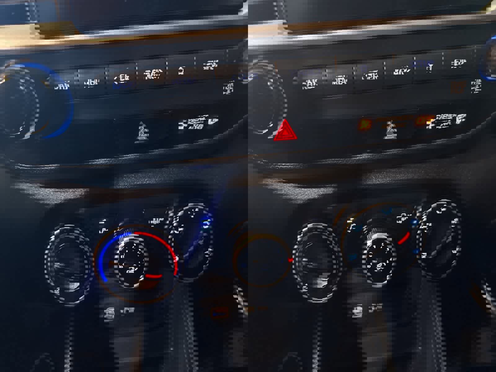 Certified 2022 Hyundai Venue SE image 22