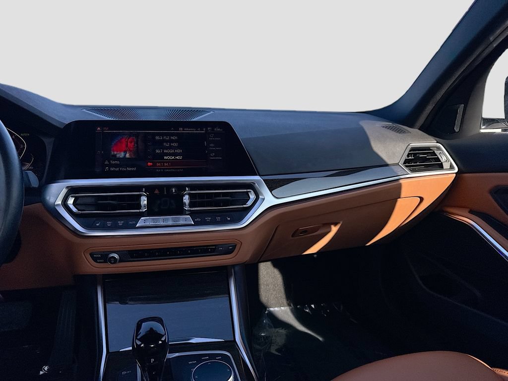 Used 2022 BMW 330i Sedan w/ Premium Package RWD image 27