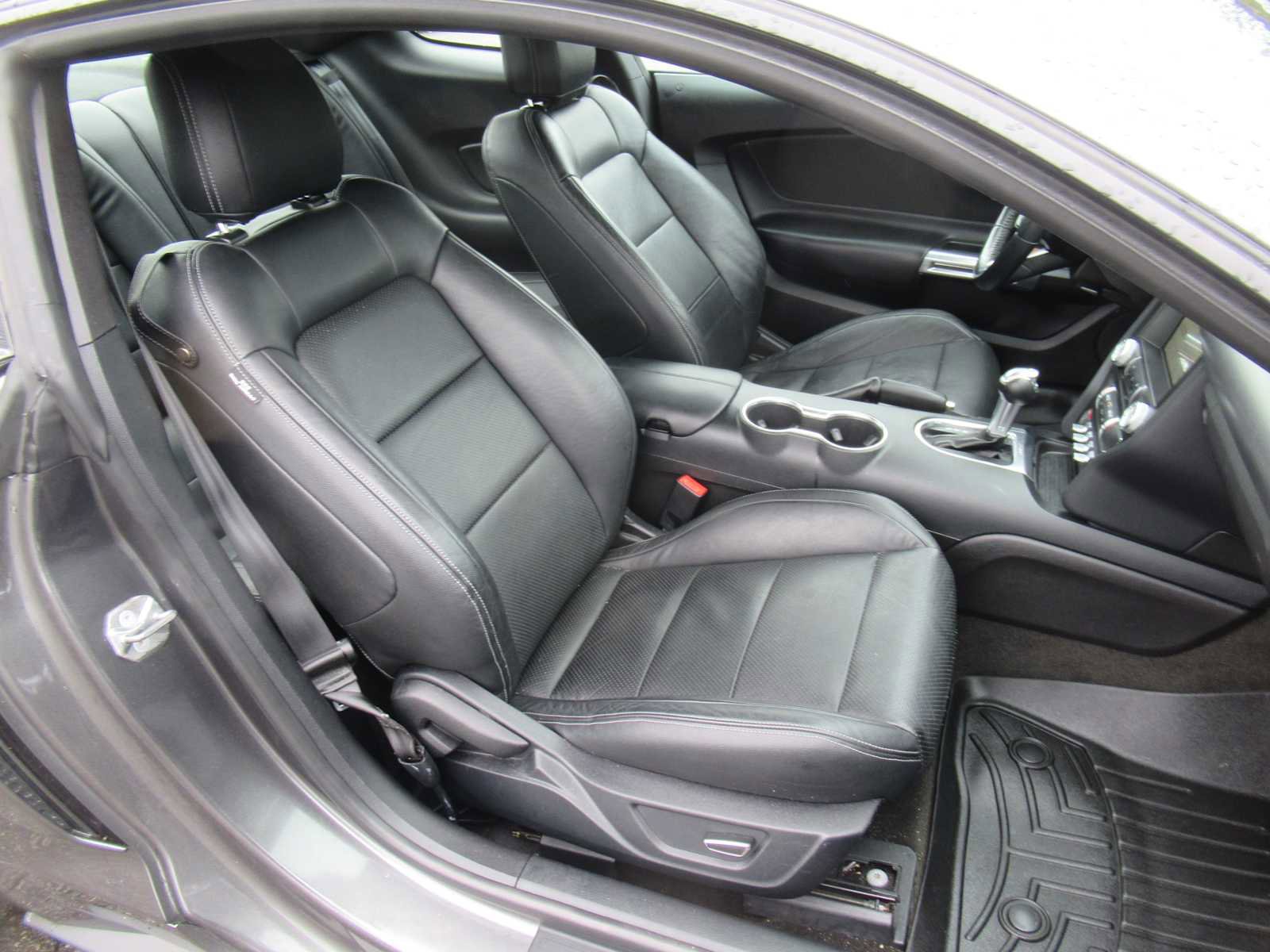 Used 2018 Ford Mustang EcoBoost w/ Equipment Group 101A image 13