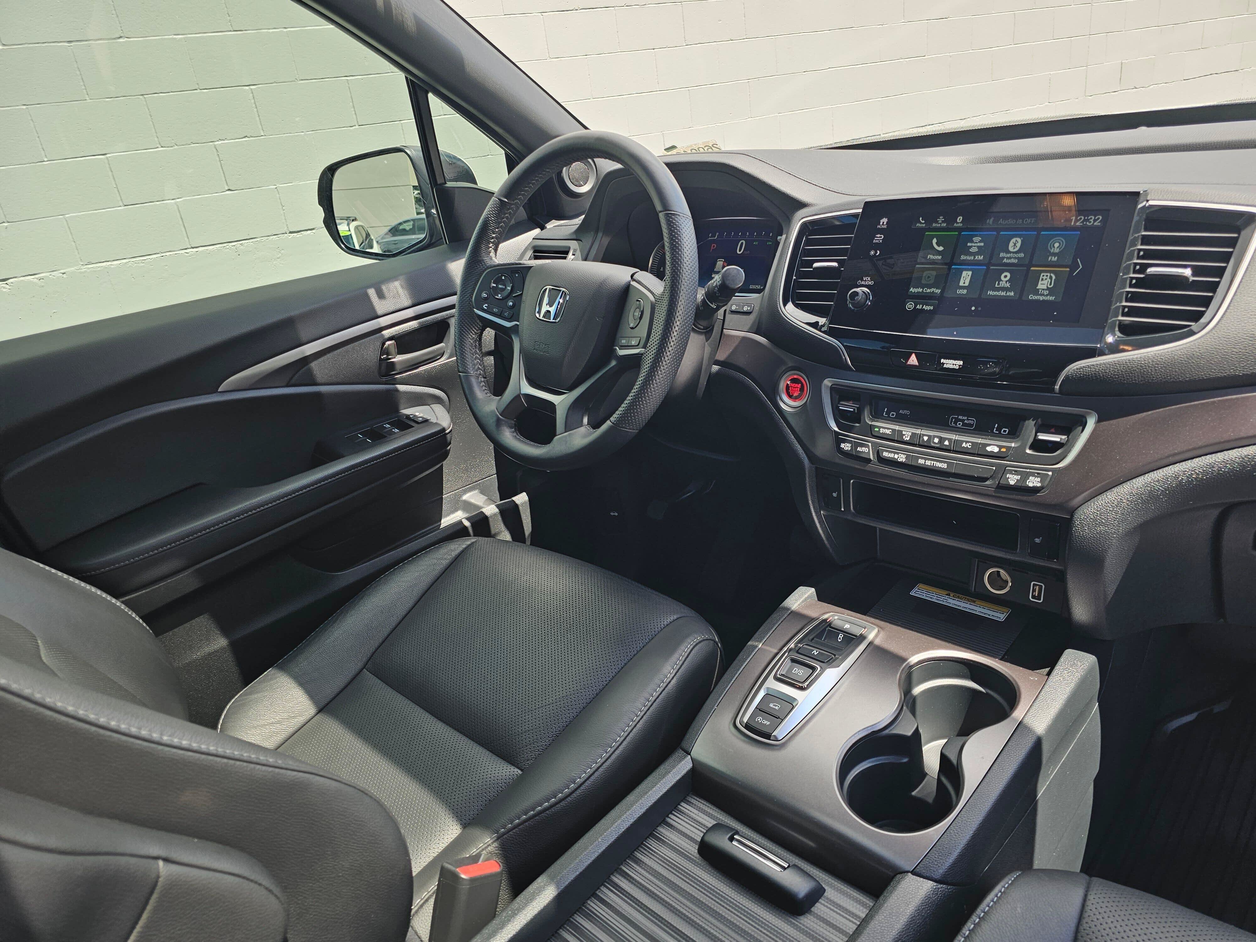 Used 2023 Honda Passport EX-L image 10