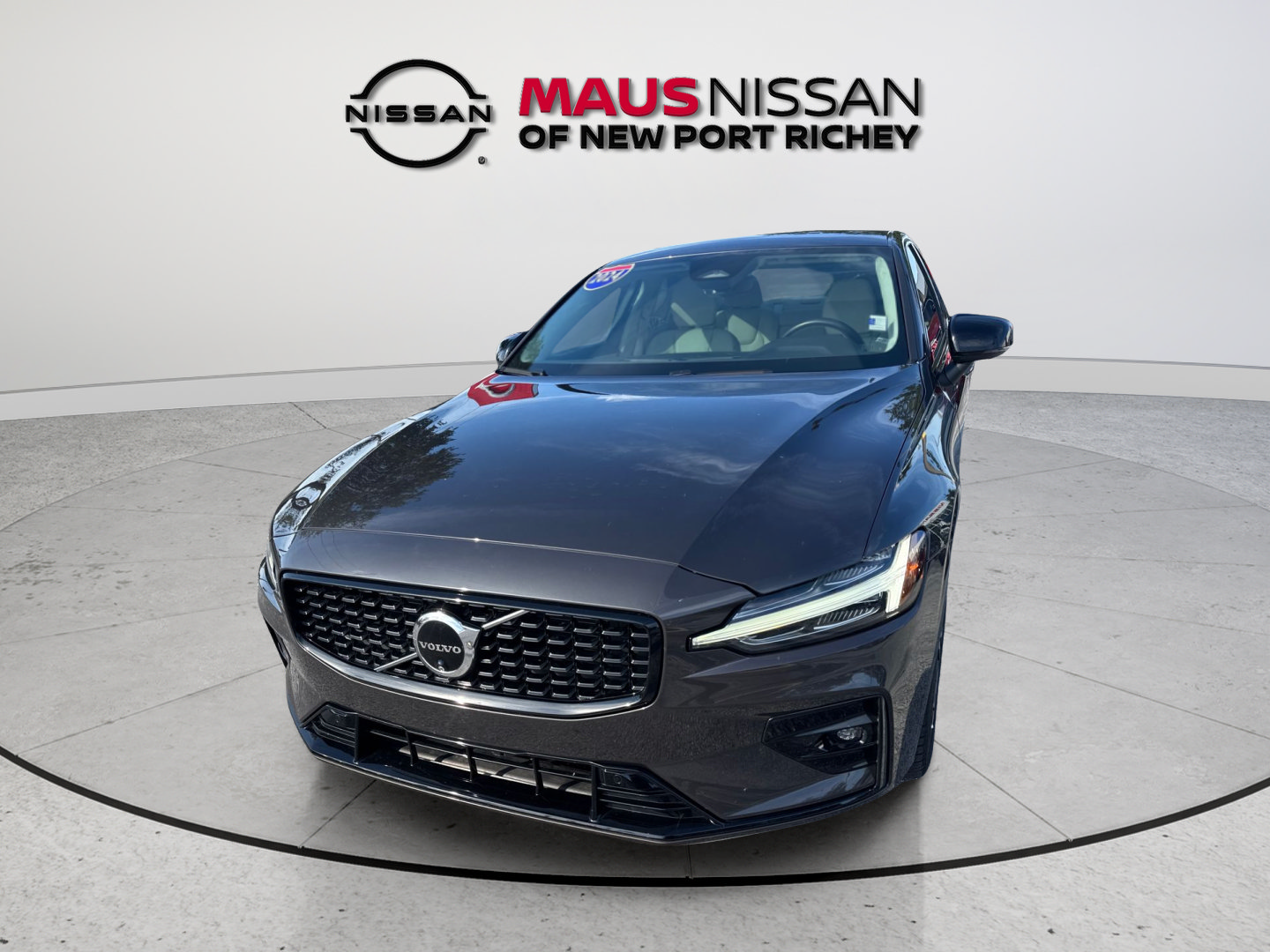 Used 2024 Volvo S60 B5 Plus w/ Protection Package Premier AWD/4WD image 5