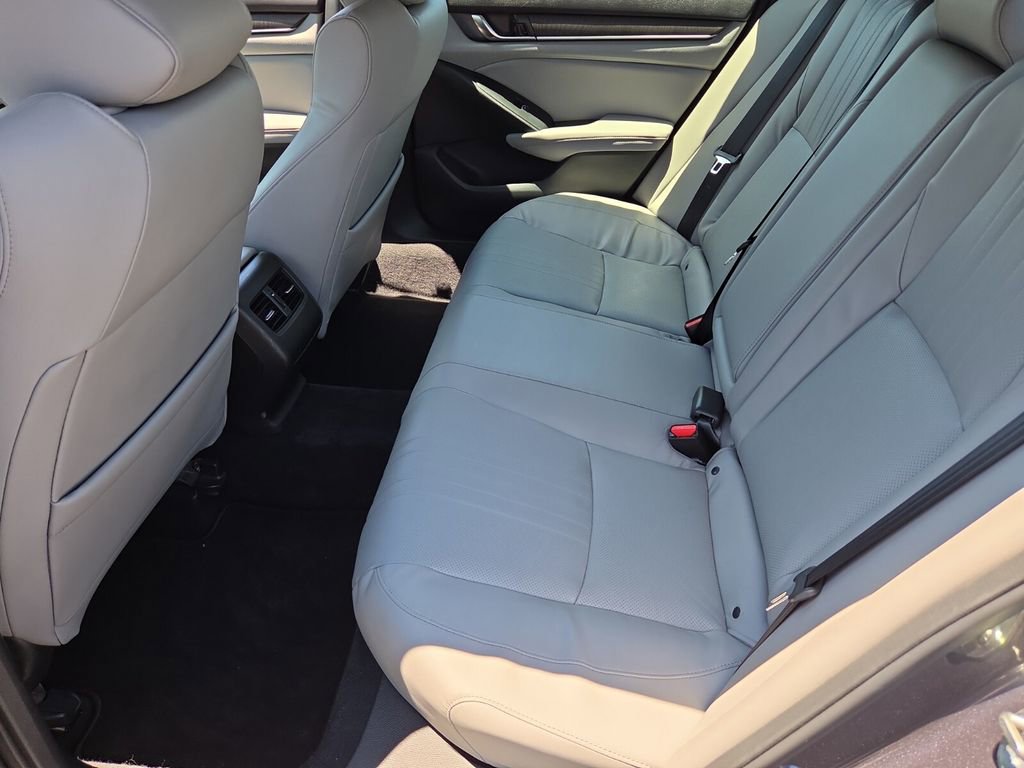 Used 2018 Honda Accord EX-L image 13