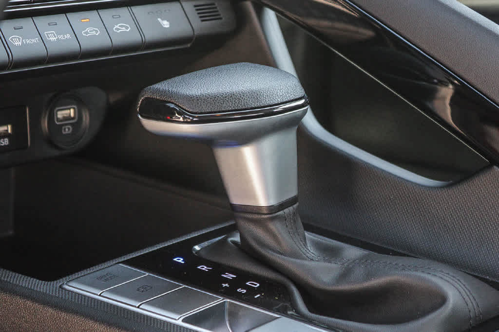 Used 2023 Hyundai Elantra Blue FWD image 19