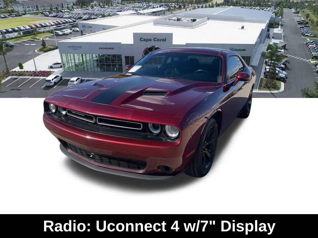 Used 2020 Dodge Challenger SXT RWD image 4