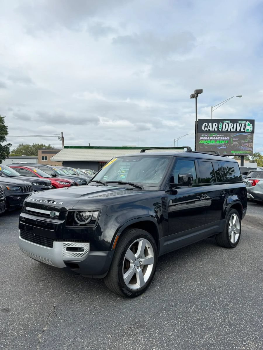 Used 2024 Land Rover Defender 130 S AWD/4WD image 2