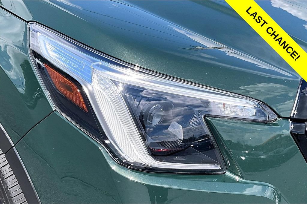 Used 2023 Subaru Forester Limited AWD/4WD image 29