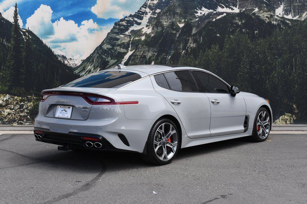 Used 2020 Kia Stinger GT2 AWD/4WD image 3