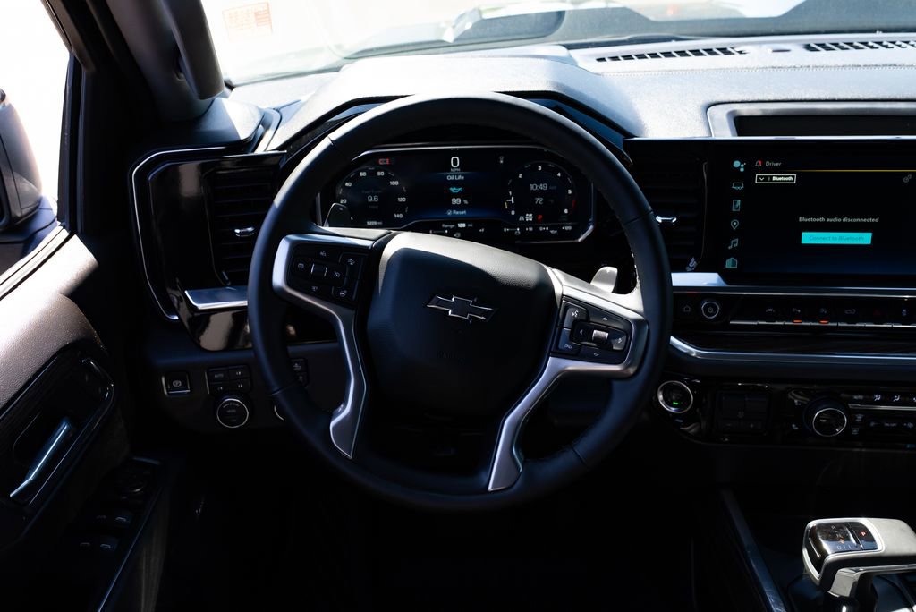 Used 2025 Chevrolet Silverado 1500 LT Trail Boss w/ Convenience Package II AWD/4WD image 10