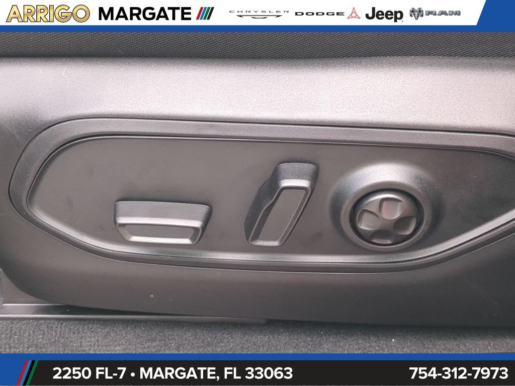 New 2026 Jeep Grand Cherokee L Laredo AWD/4WD image 20