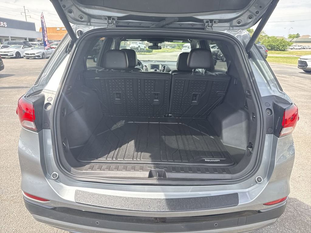 Used 2024 Chevrolet Equinox RS w/ LPO, Floor Liner Package FWD image 17