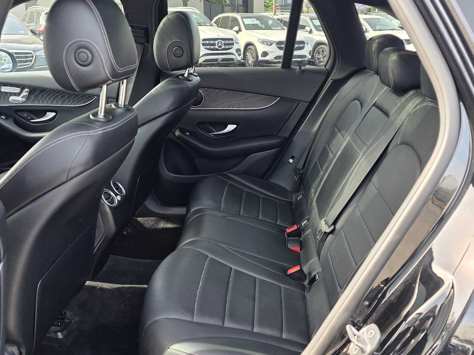 Used 2017 Mercedes-Benz GLC 300 4MATIC image 16