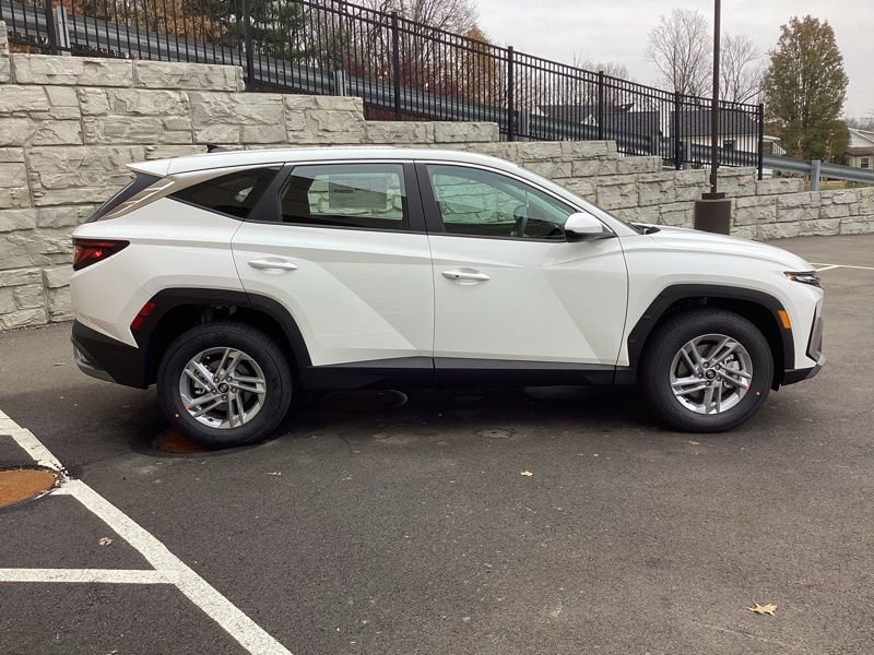 New 2026 Hyundai Tucson SE image 8