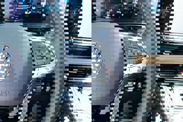 New 2026 Volkswagen Atlas Cross Sport SEL R-Line image 23