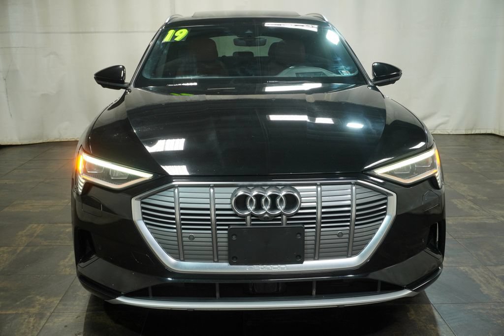 Used 2019 Audi e-tron Prestige w/ Prestige Package AWD/4WD image 8