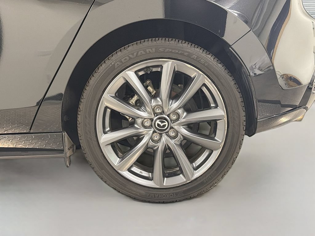 Used 2021 MAZDA MAZDA3 s AWD/4WD image 32