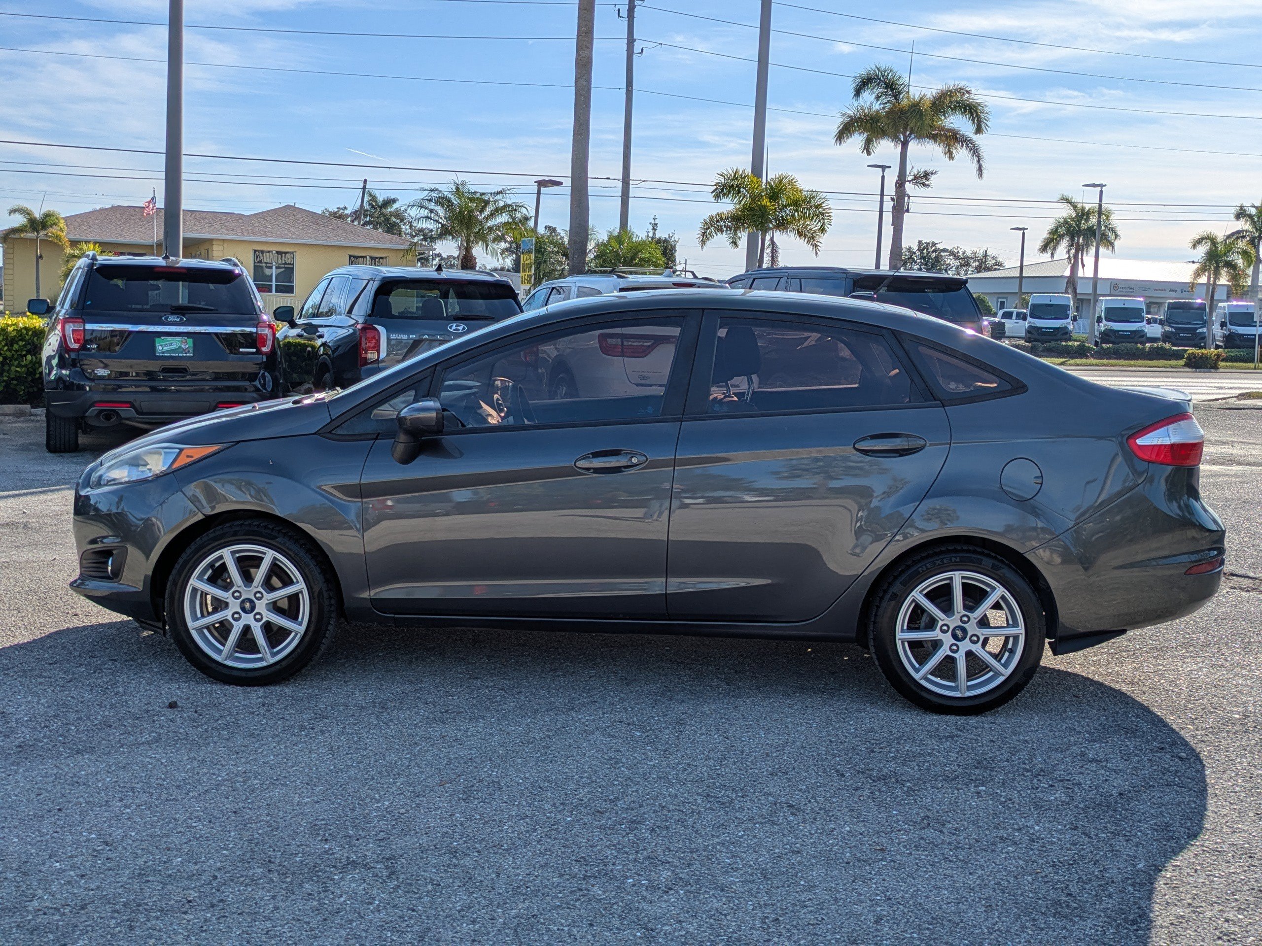 Used 2019 Ford Fiesta SE w/ Equipment Group 201A image 7