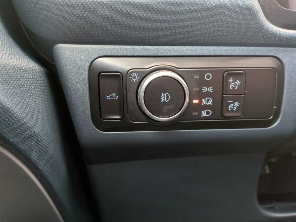 Used 2025 Ford Maverick Lobo AWD/4WD image 27