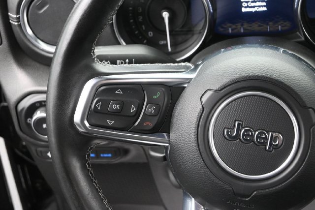 Used 2023 Jeep Wrangler Unlimited Sahara w/ Cold Weather Group AWD/4WD image 30
