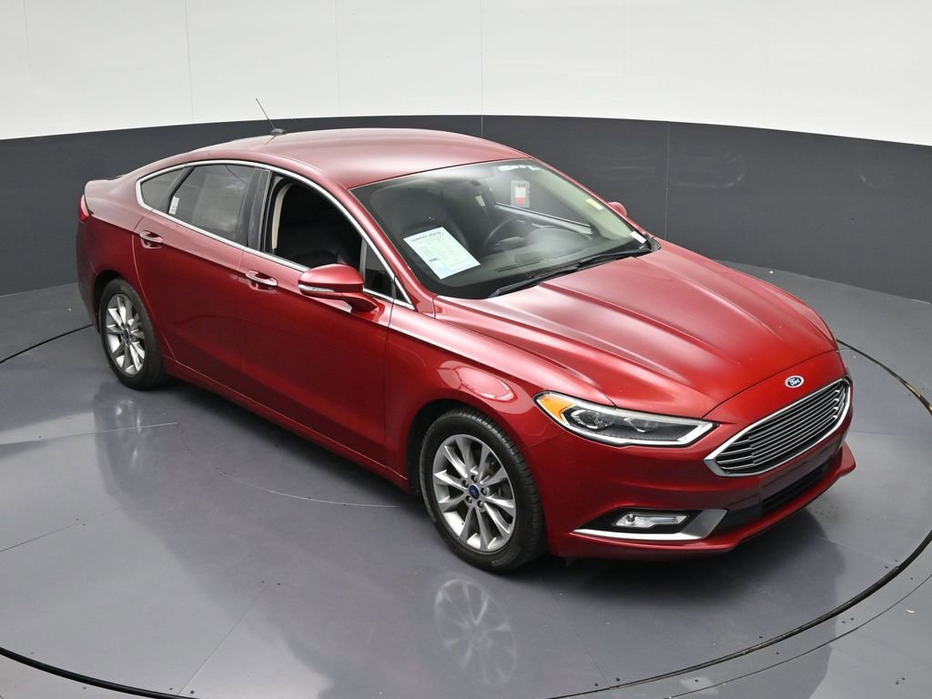 Used 2017 Ford Fusion SE w/ Fusion SE Technology Package FWD image 26