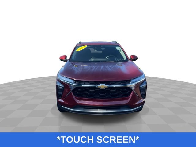 Used 2024 Chevrolet Trax LT w/ Driver Confidence Package FWD image 4