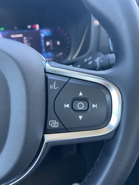 Used 2024 Volvo S60 B5 Core image 13