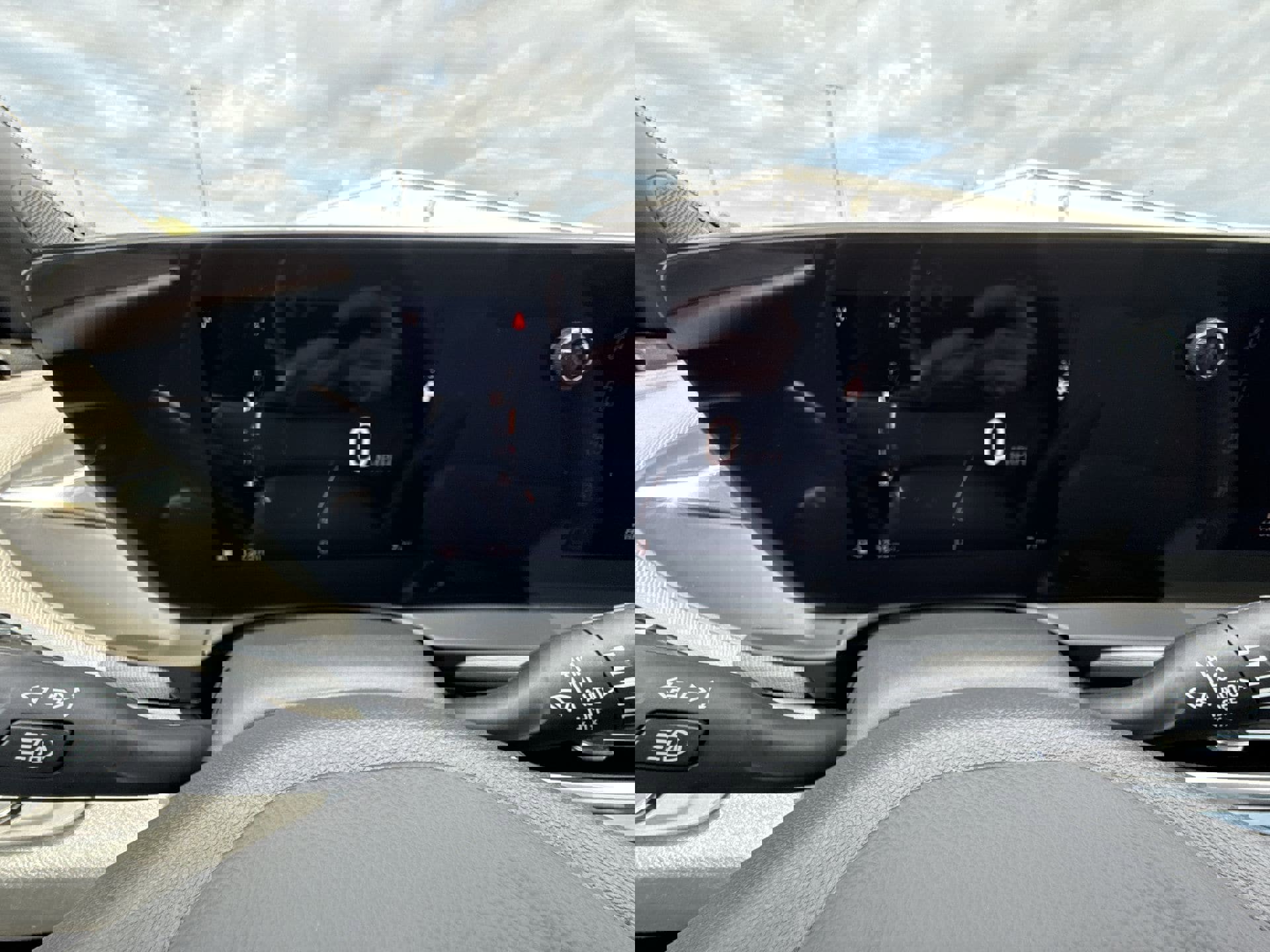 New 2025 Buick Envista Avenir image 11