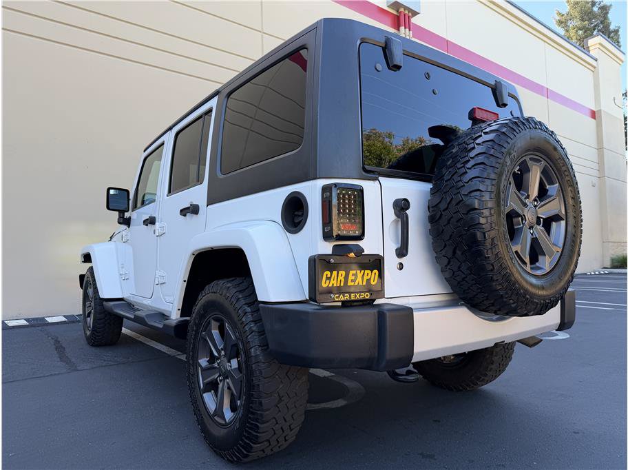 Used 2015 Jeep Wrangler Unlimited Sahara w/ Connectivity Group AWD/4WD image 39