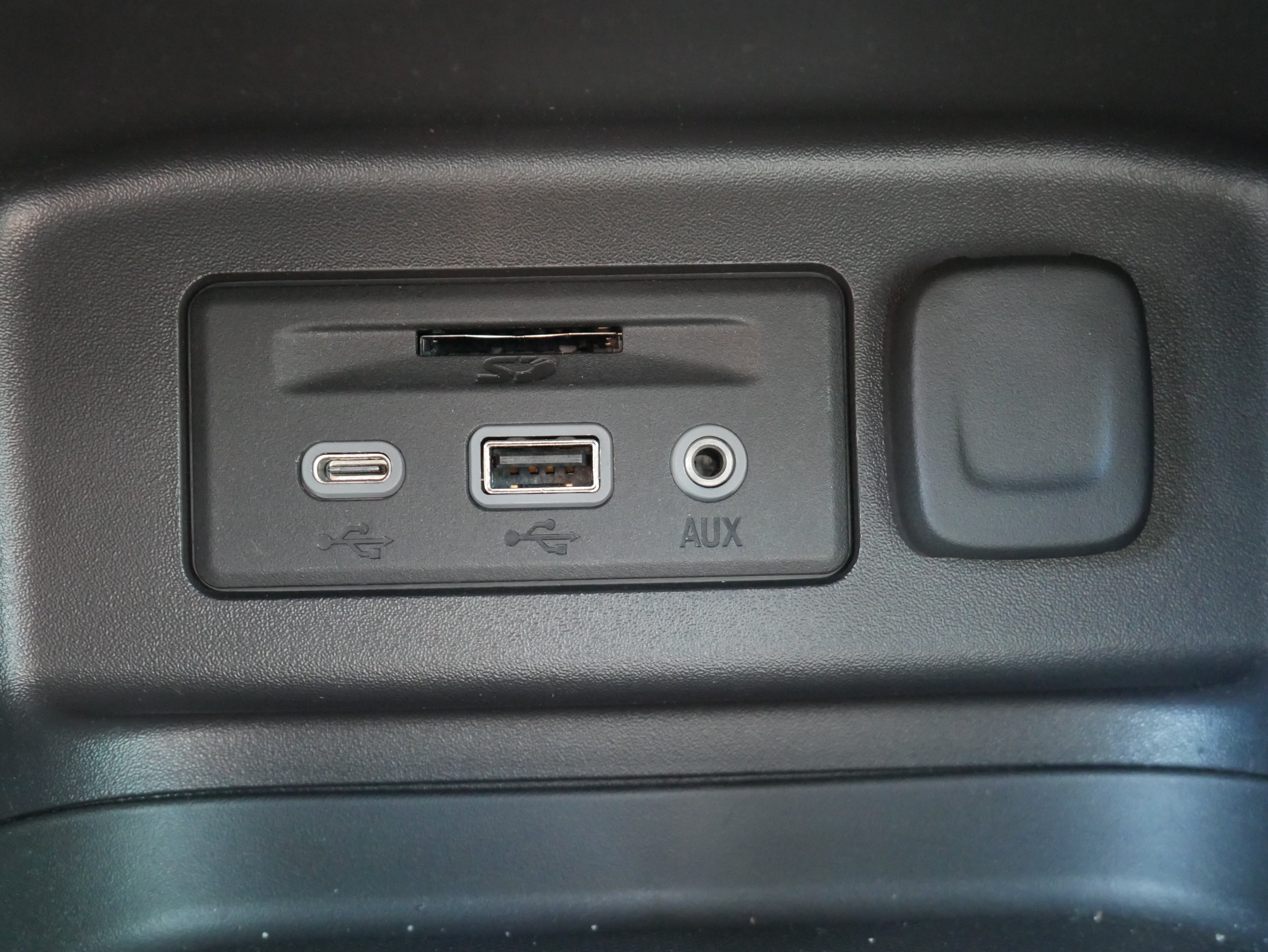 Certified 2024 Chevrolet Equinox LT AWD/4WD image 20