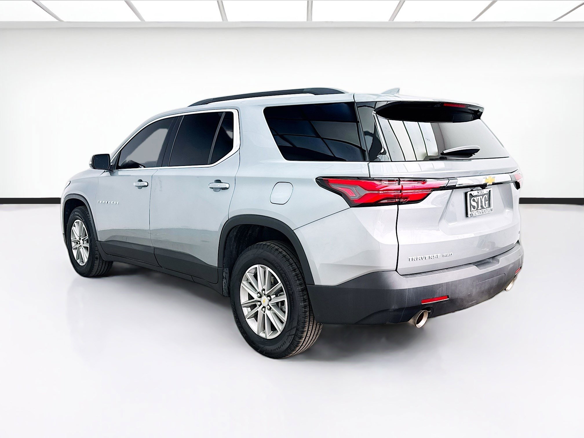 Used 2023 Chevrolet Traverse LT image 6