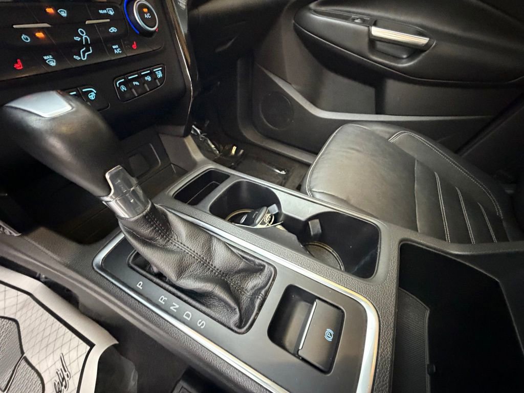 Used 2018 Ford Escape Titanium w/ Ford Safe & Smart Package AWD/4WD image 19