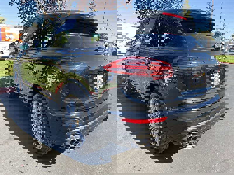 Used 2017 Porsche Cayenne S image 10