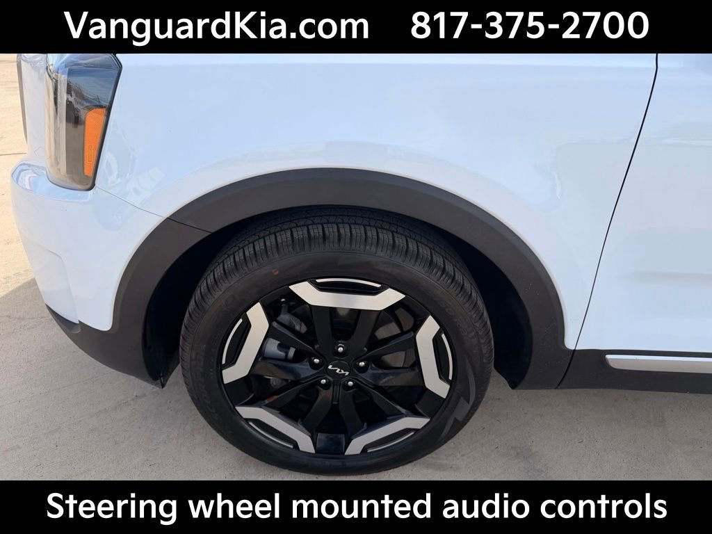 Certified 2025 Kia Telluride S image 8