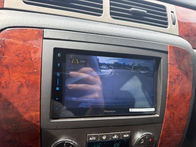 Used 2013 Chevrolet Suburban LTZ AWD/4WD image 27