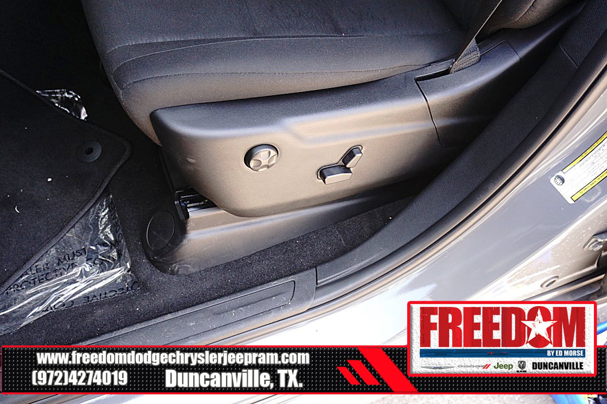 New 2026 Dodge Durango GT w/ Blacktop Package RWD image 35