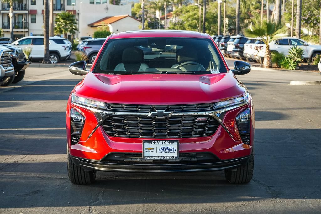 New 2026 Chevrolet Trax RS w/ Sunroof Package FWD image 2