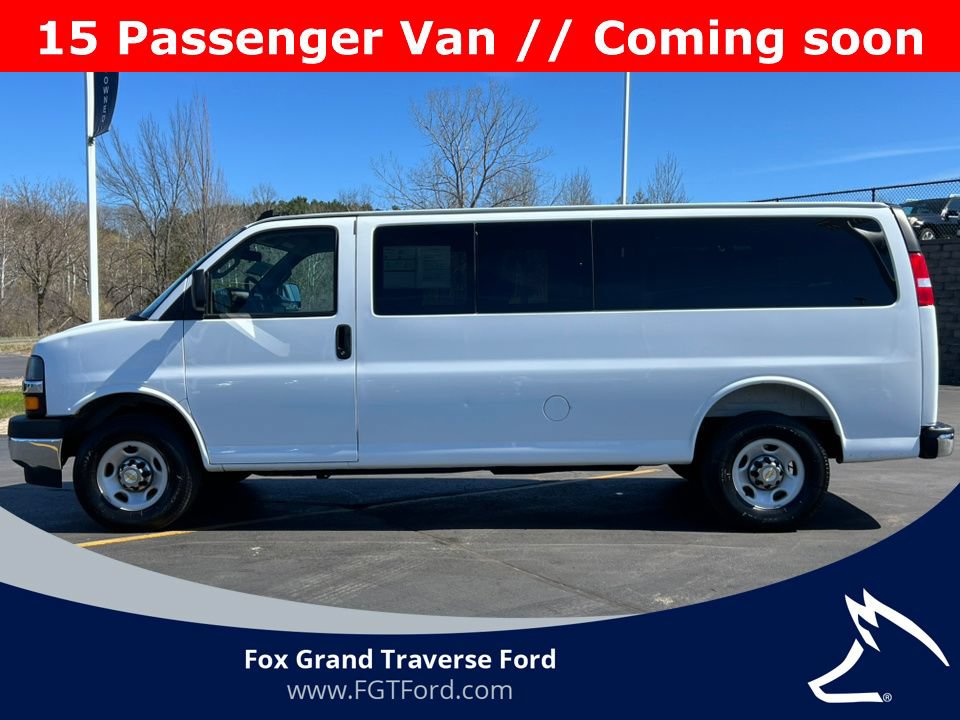 Used 2025 Chevrolet Express 3500 LT w/ LT Preferred Equipment Group RWD image 35