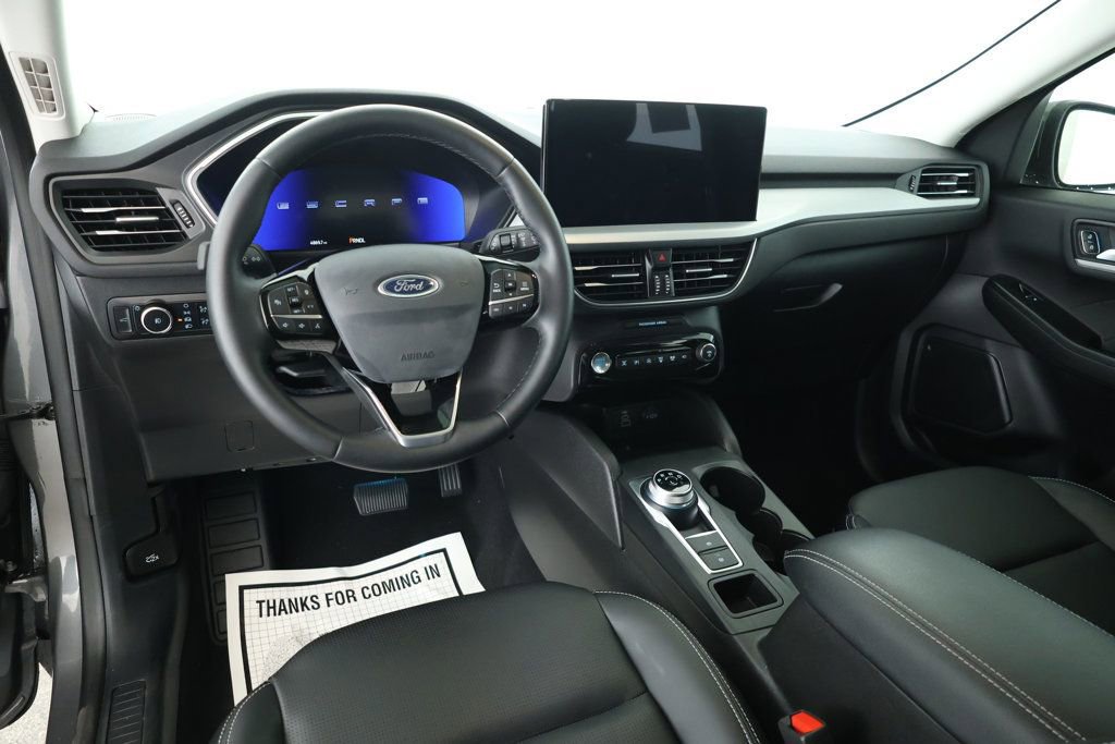 Used 2024 Ford Escape Platinum image 10