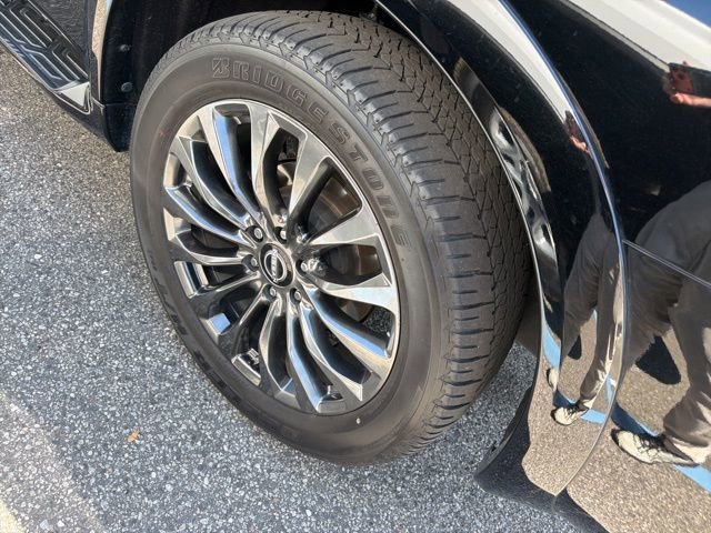 Used 2023 Nissan Armada Platinum w/ Captain's Chairs Package image 32