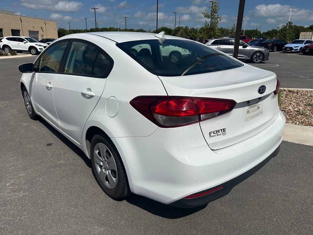 Used 2018 Kia Forte LX FWD image 5