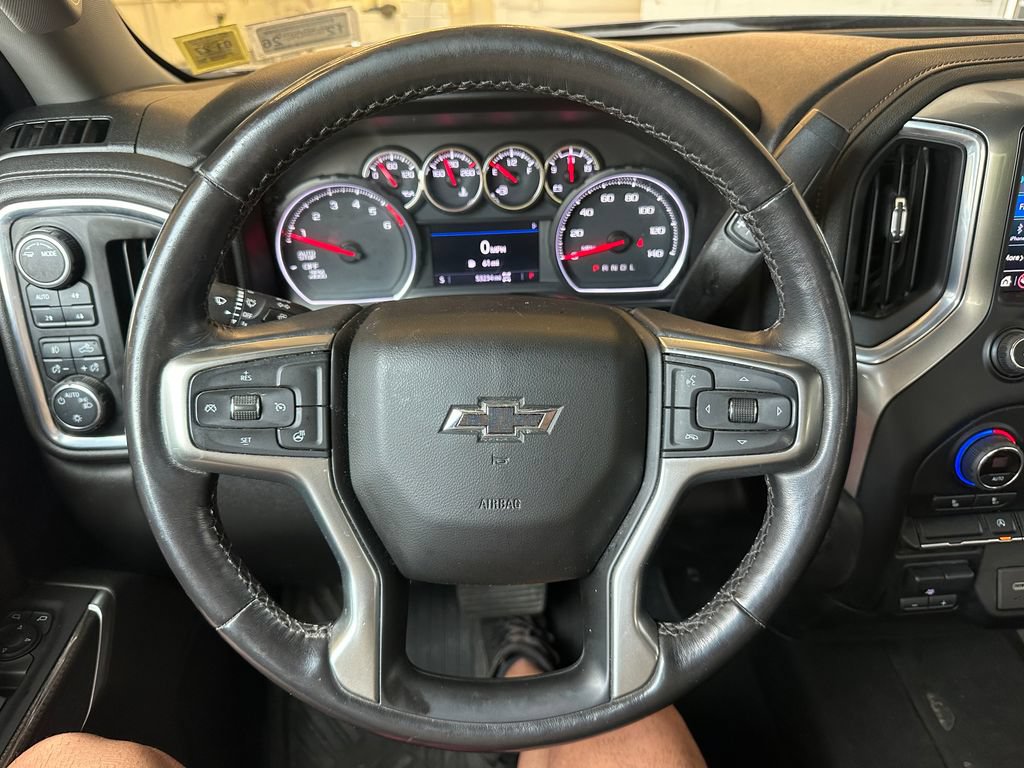 Used 2021 Chevrolet Silverado 1500 RST AWD/4WD image 2