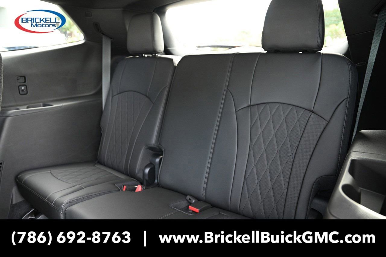New 2024 Buick Enclave Avenir image 24