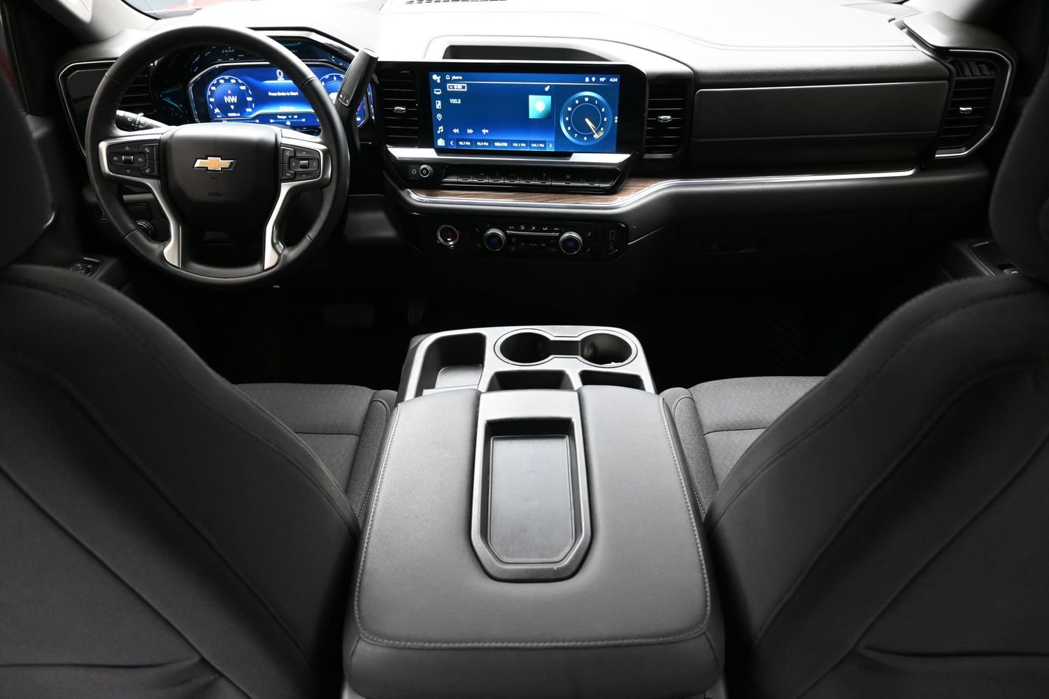Used 2023 Chevrolet Silverado 1500 LT RWD image 14