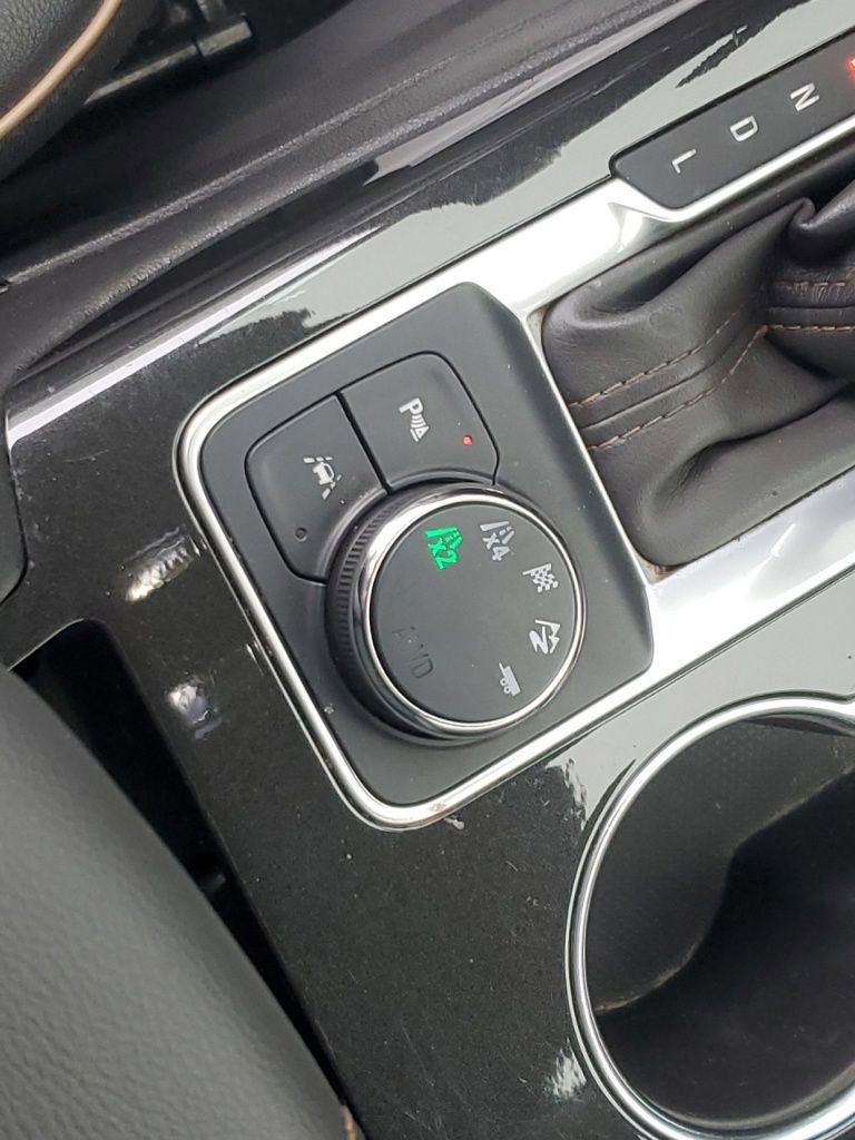 Used 2020 Chevrolet Blazer Premier w/ Driver Confidence II Package image 12