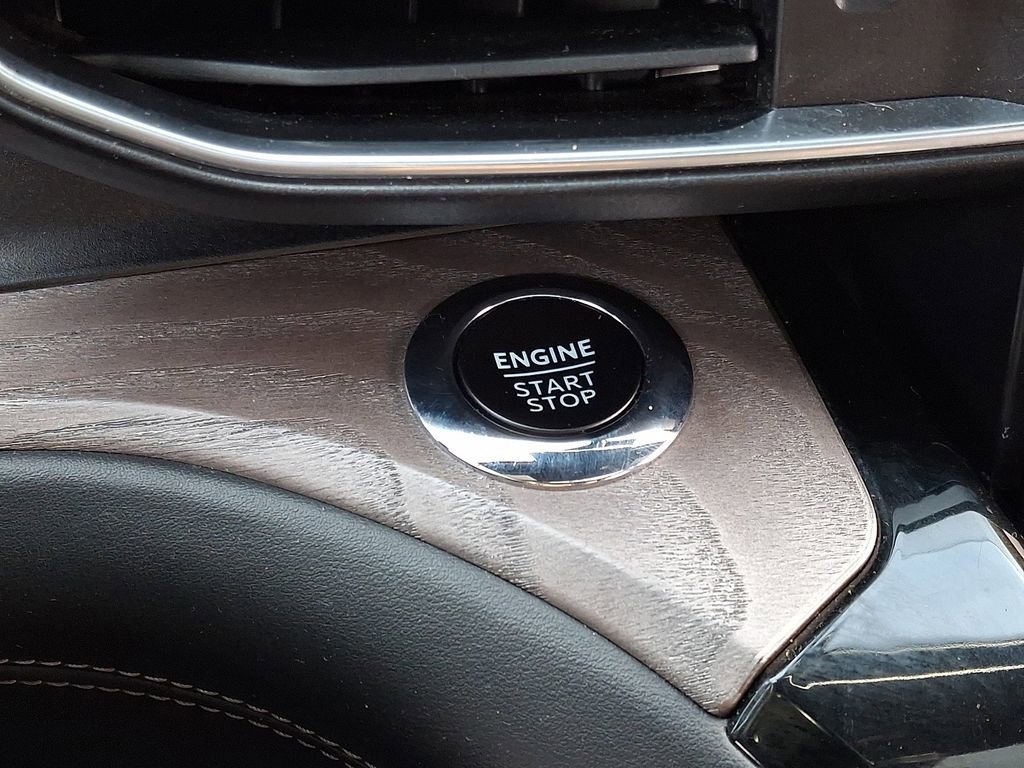 Used 2023 Ford Explorer Platinum w/ Technology Package image 26