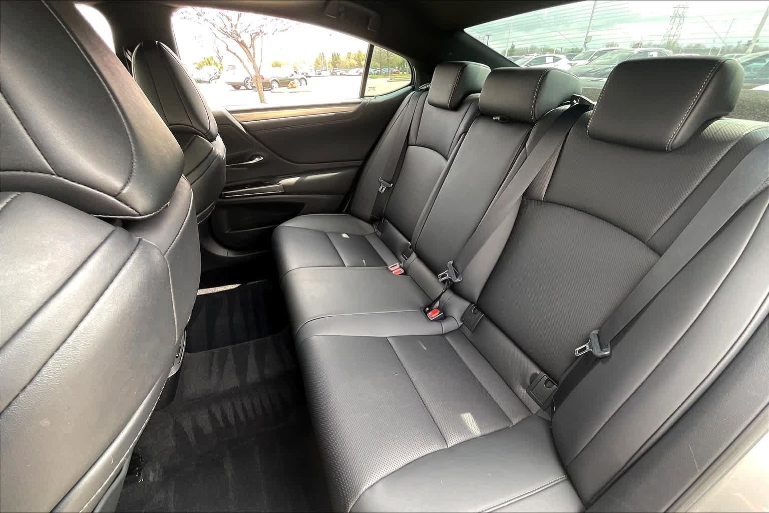 Used 2021 Lexus ES 350 F Sport w/ Accessory Package FWD image 41