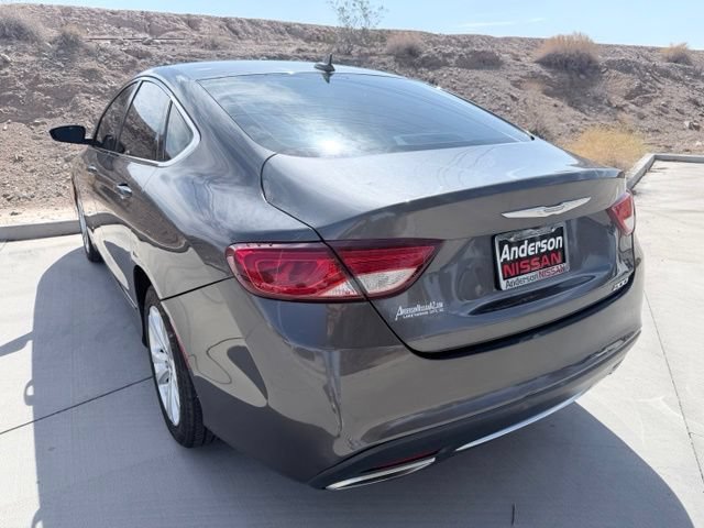 Used 2017 Chrysler 200 Limited Platinum w/ Comfort & Convenience Group FWD image 8
