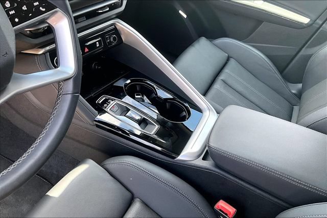 Used 2025 Audi Q5 Premium Plus w/ Premium Plus AWD/4WD image 14