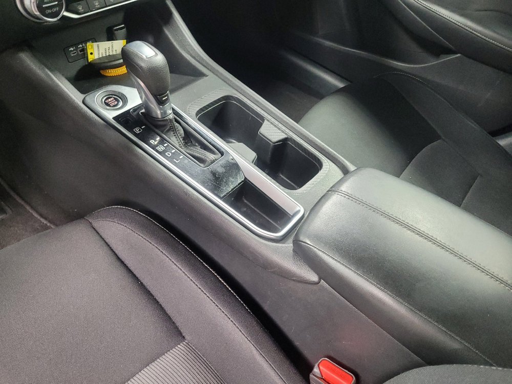 Used 2021 Nissan Sentra SV FWD image 26